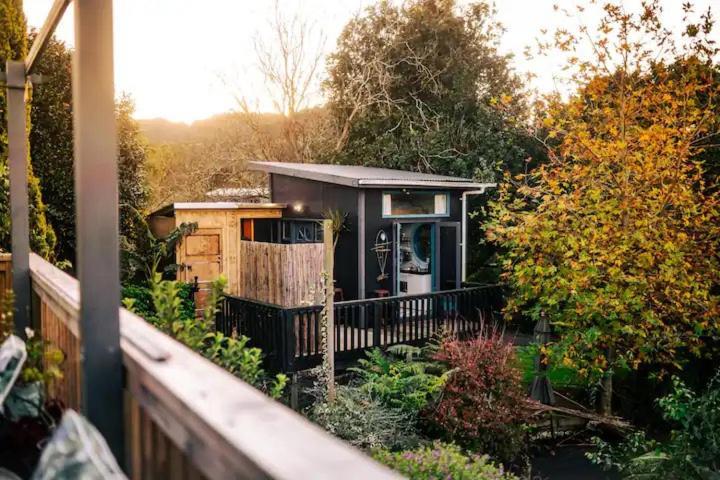 Starry Nights Cabin Fever Waikino Extérieur photo