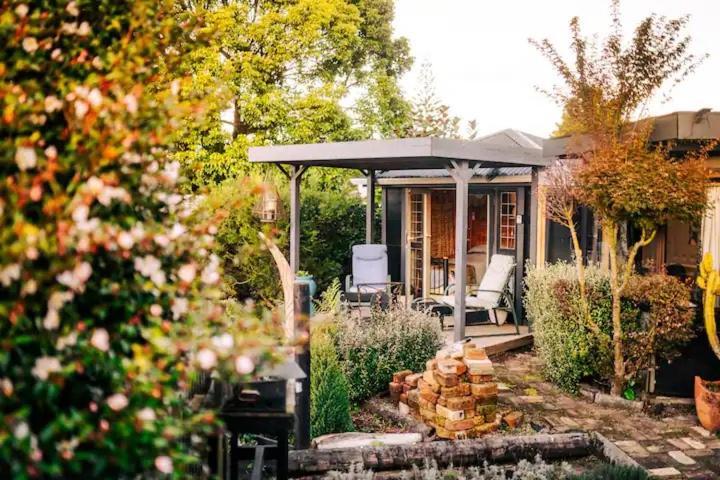 Starry Nights Cabin Fever Waikino Extérieur photo